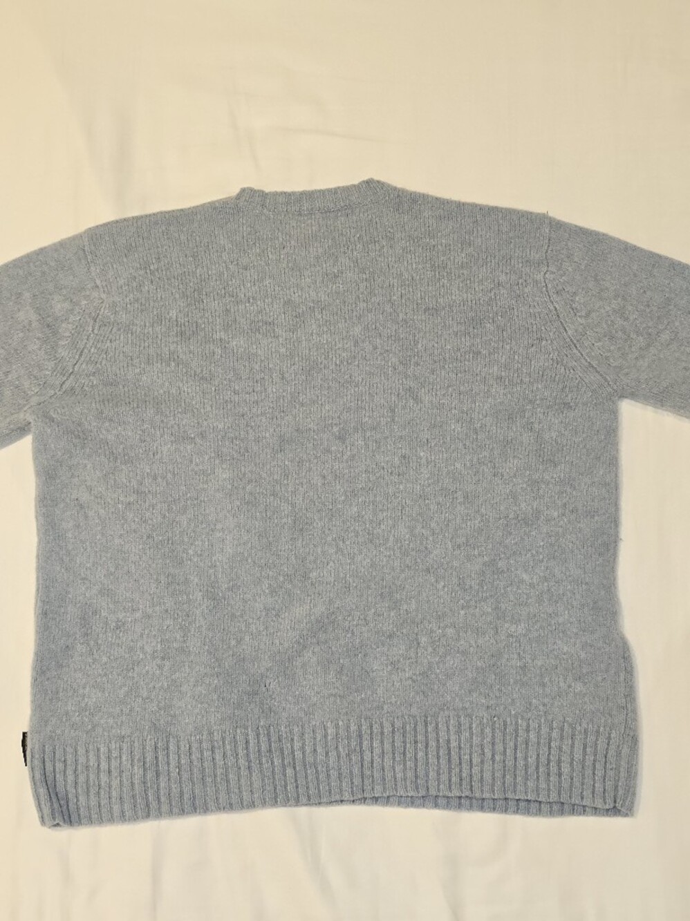 Abercrombie & Fitch Men's Light Blue Crewneck Sweater - Picture 2 of 3